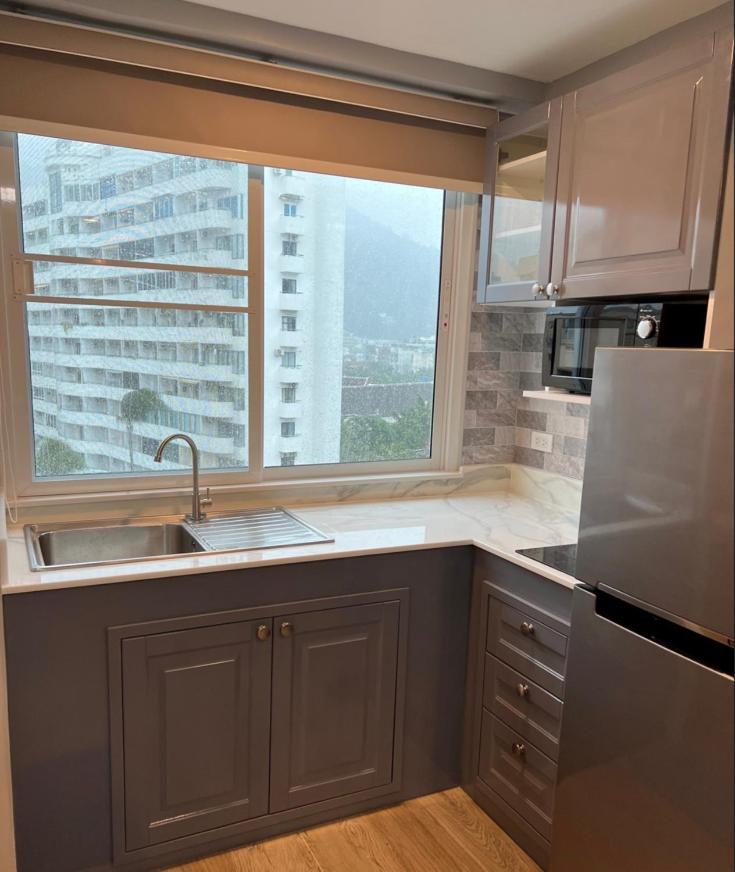 Vacation By Pam - 28 Sqm Modern With Private Bathroom, Kitchen, King Bed, Free Wifi And 65 Inch Smart Tc Patong
